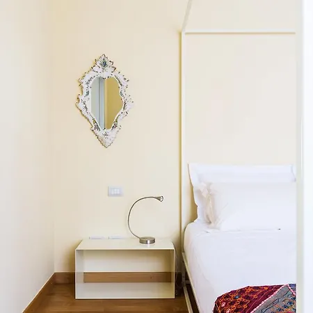 Via Rusconi 10 - Bymyhomeincomo Apartman