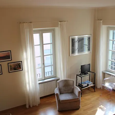 Via Rusconi 10 - Bymyhomeincomo Apartmán *